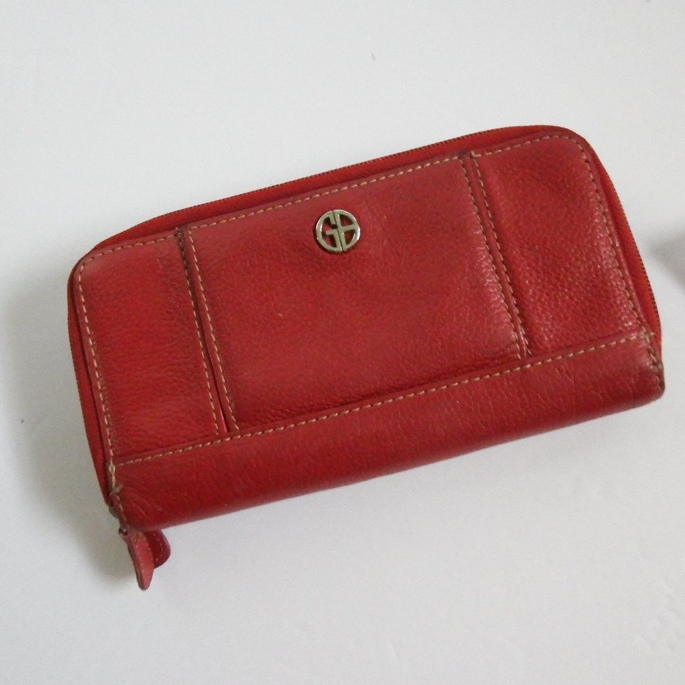 EUC Gianni Bini Bordeaux Leather Zippy Wallet